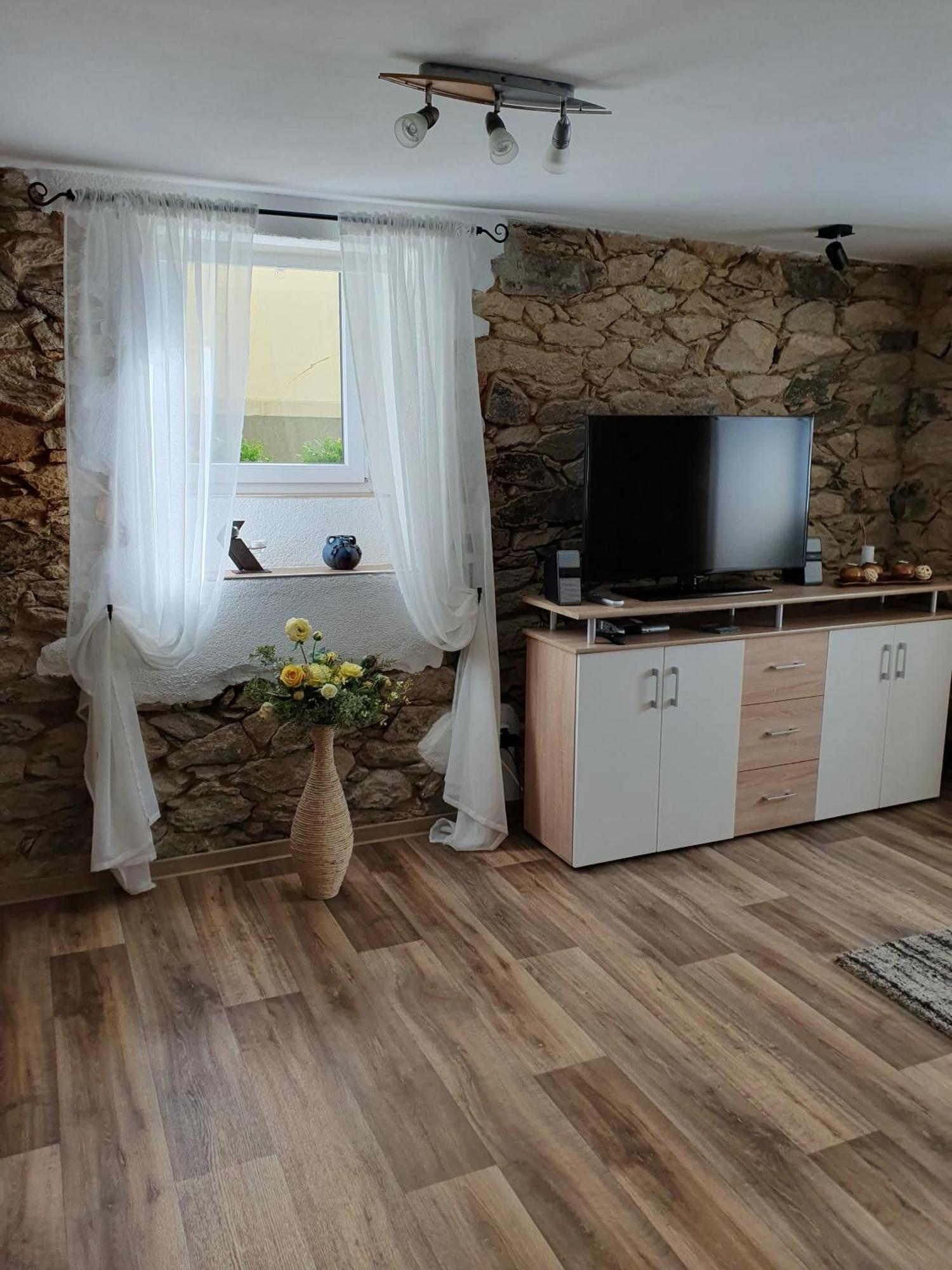Urlaubsbasis Renate Apartment